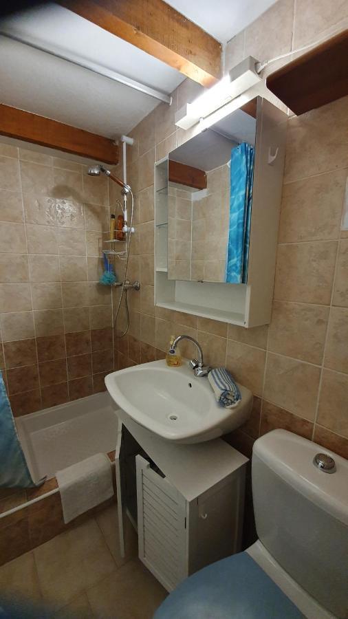 Studio-Mezzanine Dans Villa Cagnes-sur-Mer Kültér fotó