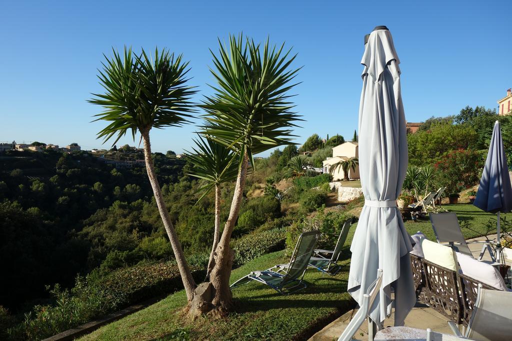 Studio-Mezzanine Dans Villa Cagnes-sur-Mer Kültér fotó